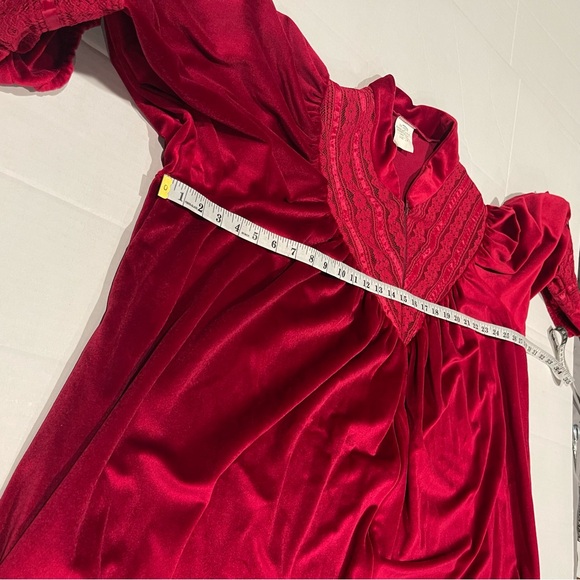 Vintage Women’s 2X House Dress Coat Lounge Ted Velour Zip Front Intricate Lace - Picture 9 of 15